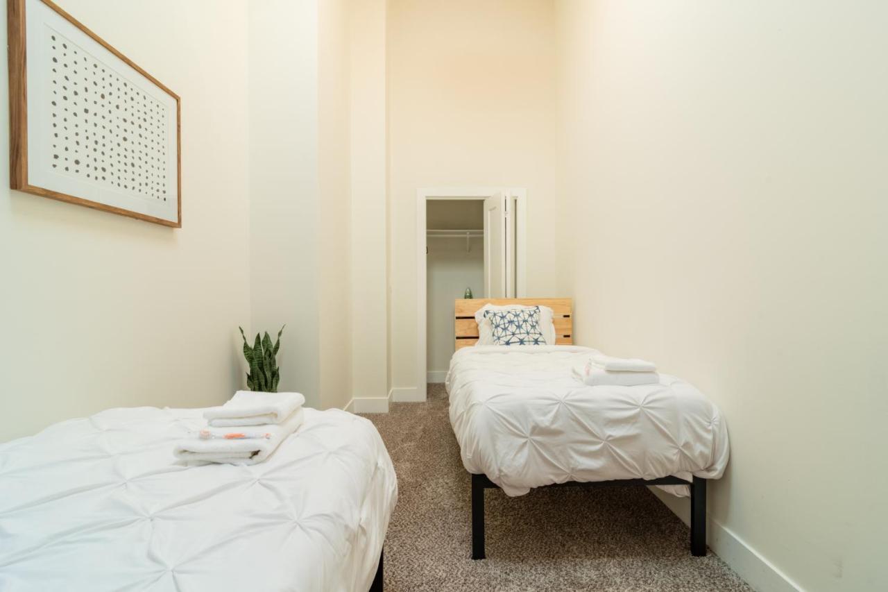 Mccormick Place 420 Friendly 3Br In Downtown Chicago With Optional Parking Sleeps 8 Guests Near Soldier Field, Grant Park And Lakefront Trail Luaran gambar