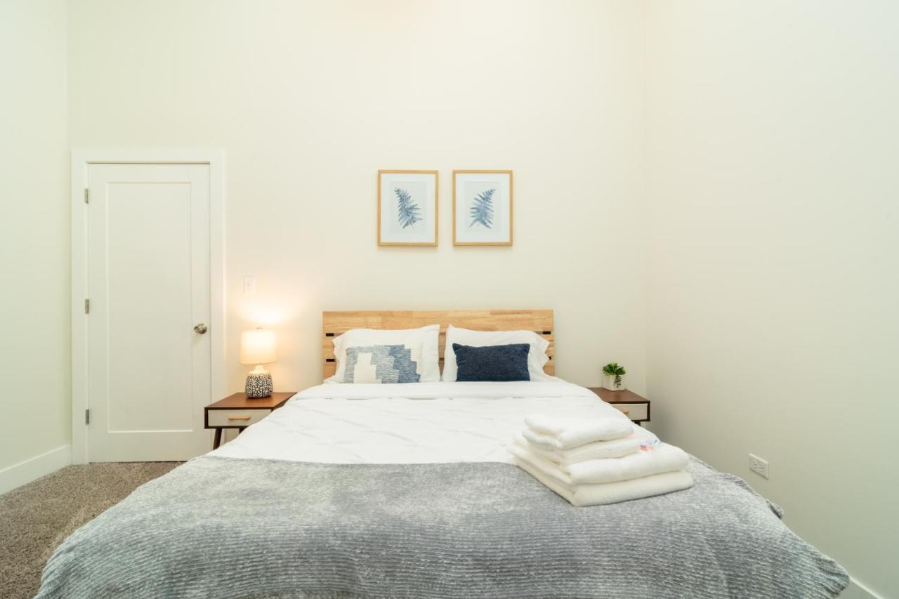 Mccormick Place 420 Friendly 3Br In Downtown Chicago With Optional Parking Sleeps 8 Guests Near Soldier Field, Grant Park And Lakefront Trail Luaran gambar