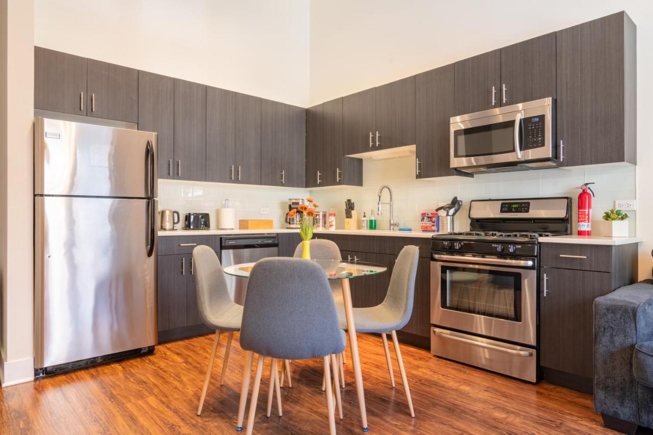 Mccormick Place 420 Friendly 3Br In Downtown Chicago With Optional Parking Sleeps 8 Guests Near Soldier Field, Grant Park And Lakefront Trail Luaran gambar
